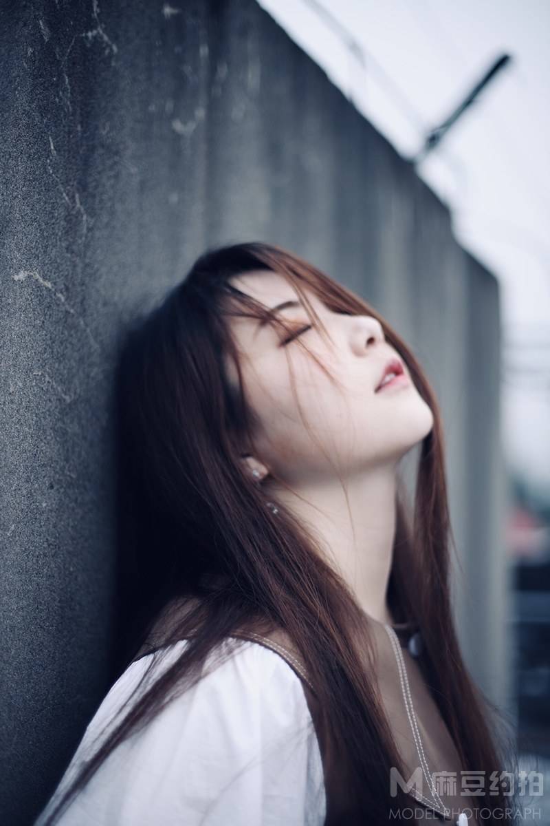 黑白模特