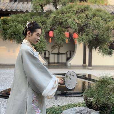 汉服模特