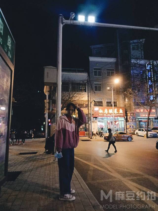 夜景模特