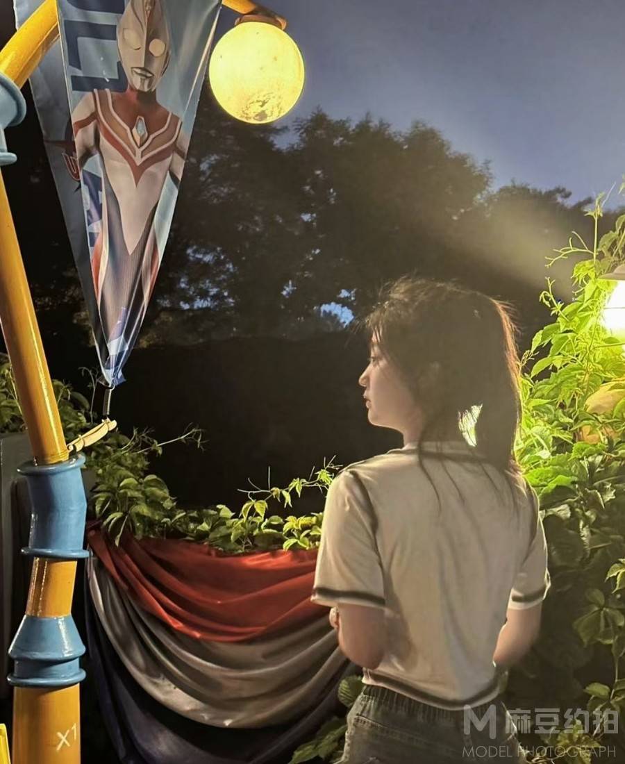 夜景模特