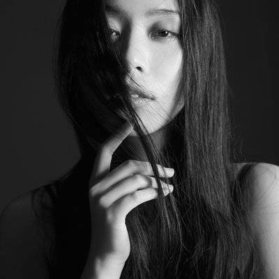 黑白模特