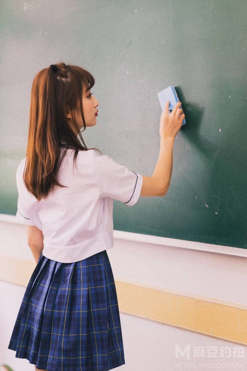 校园模特