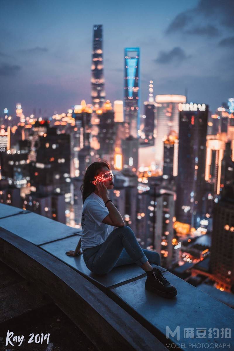 夜景模特