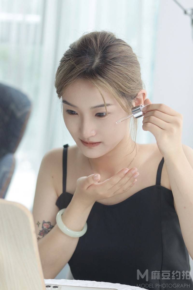 妆容模特