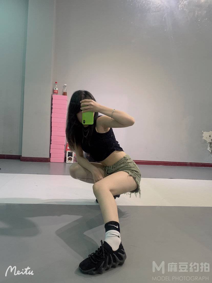 纪实模特