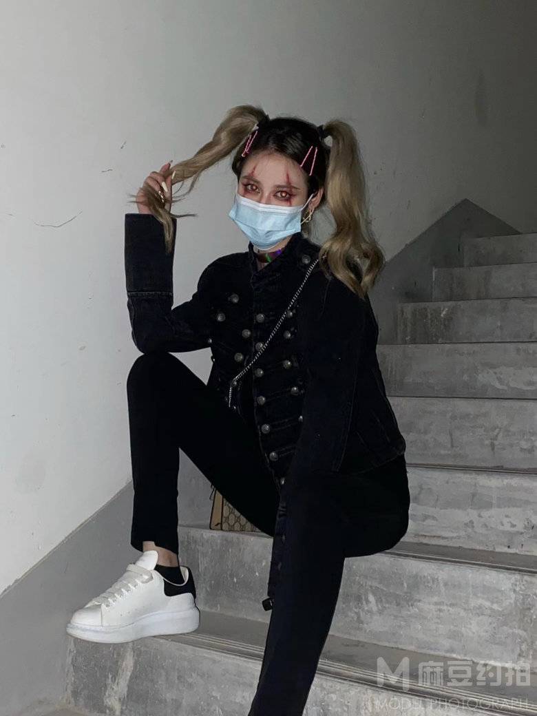 暗黑模特