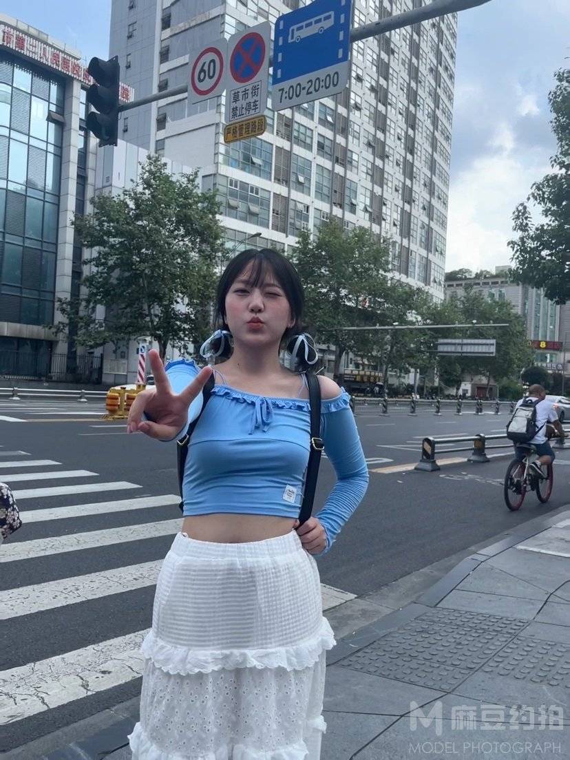 清新模特