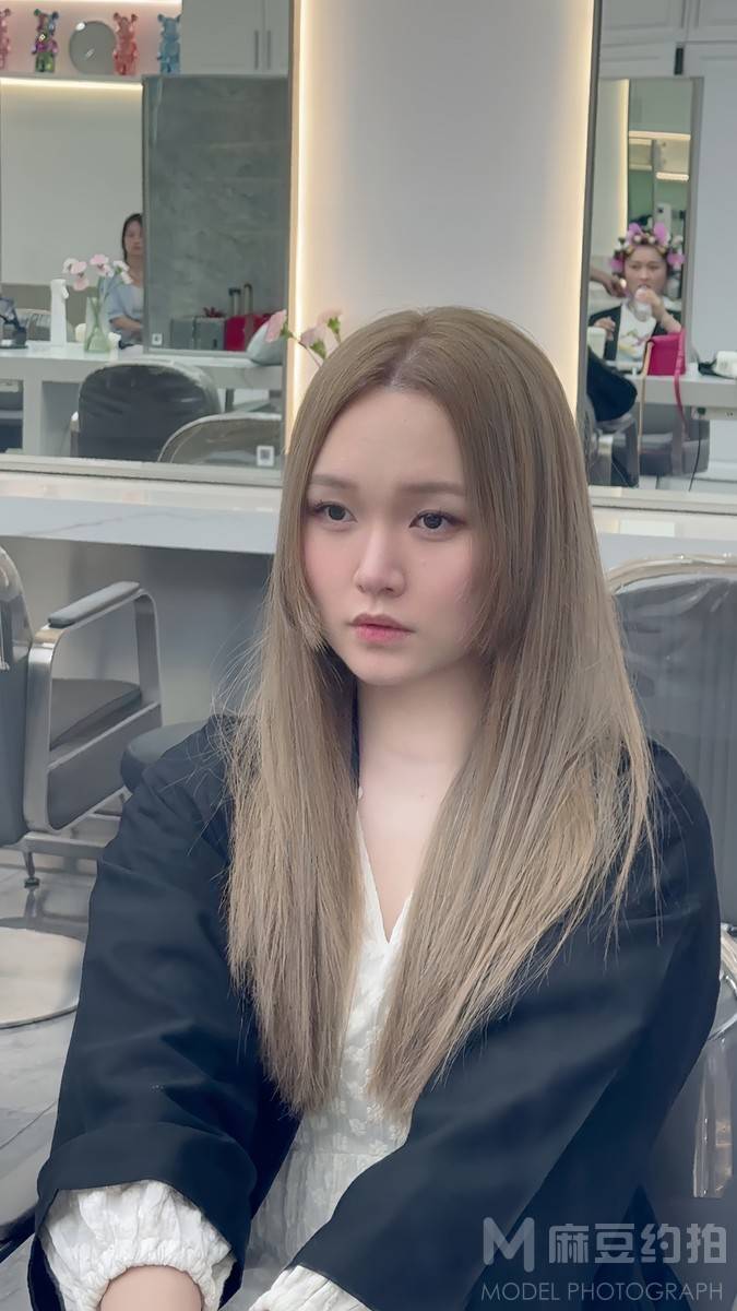 清新模特