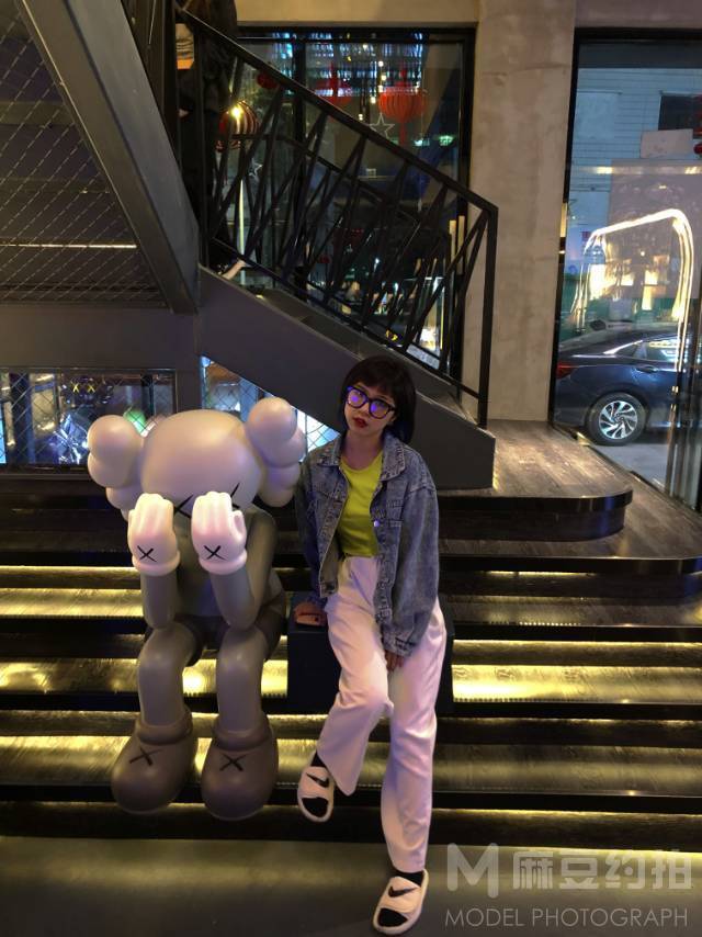 妆容模特
