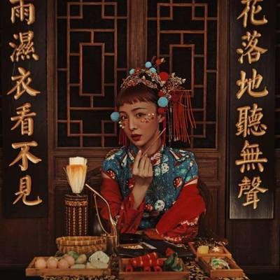 情绪模特