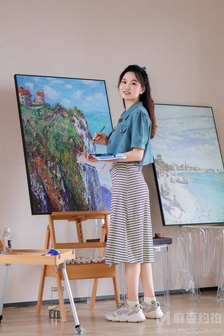 情绪模特
