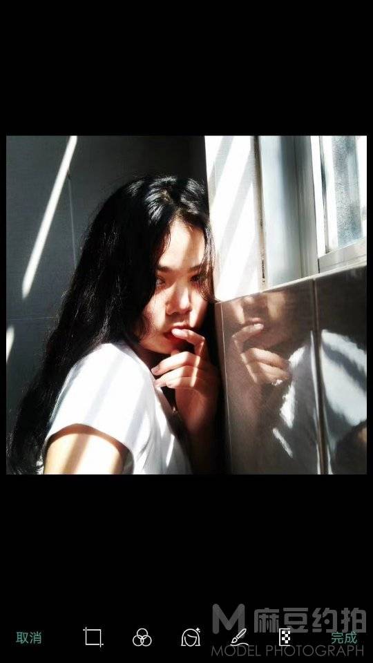 情绪模特