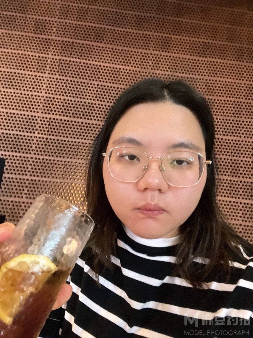 纪实模特