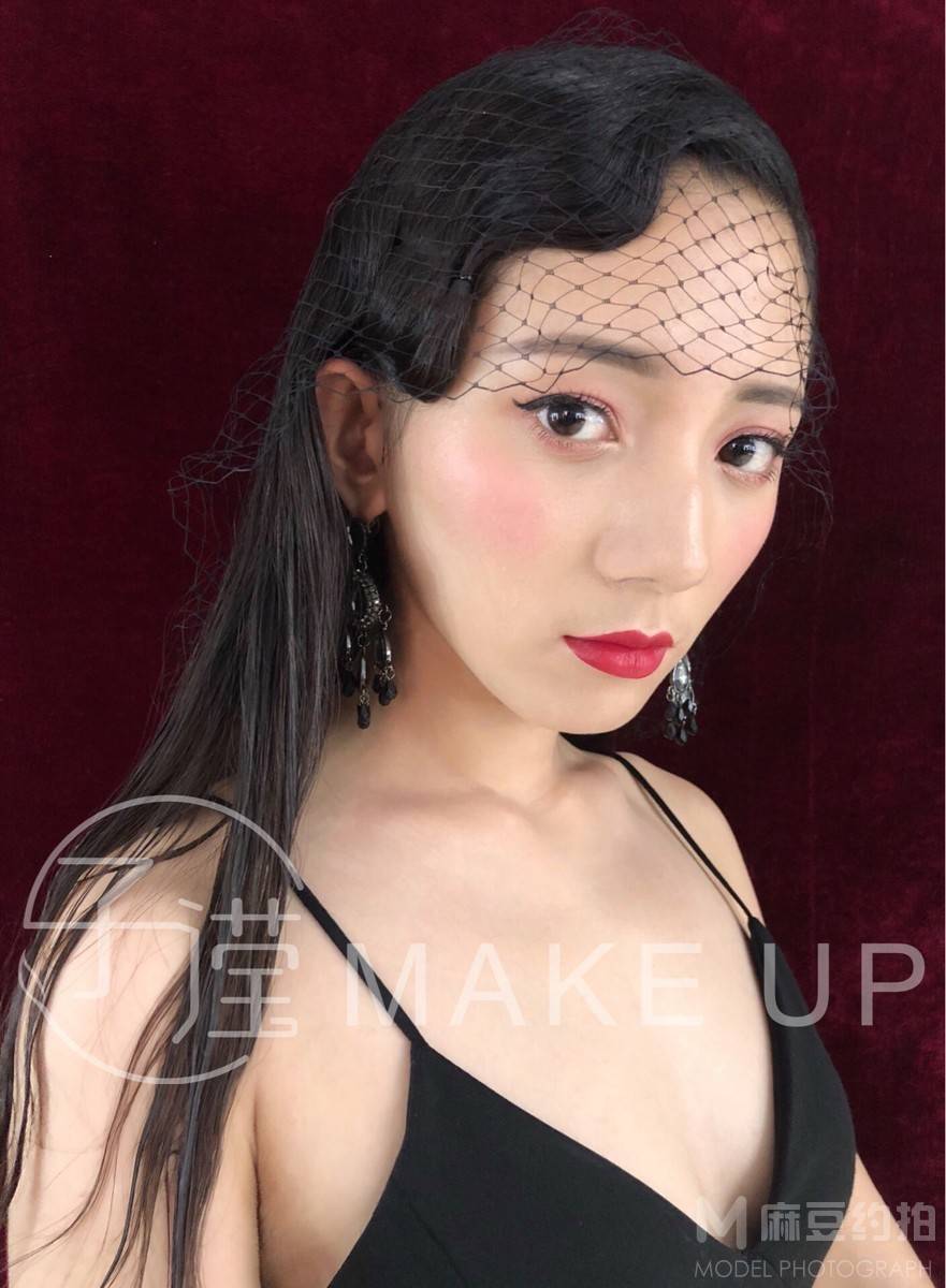 妆容模特
