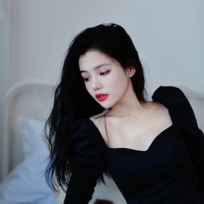 黑白模特