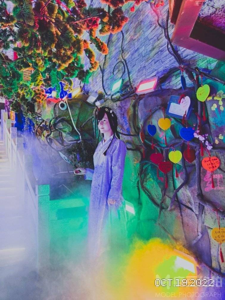 宝丽来模特