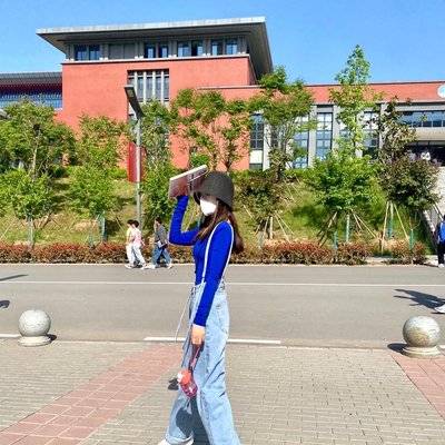 校园模特