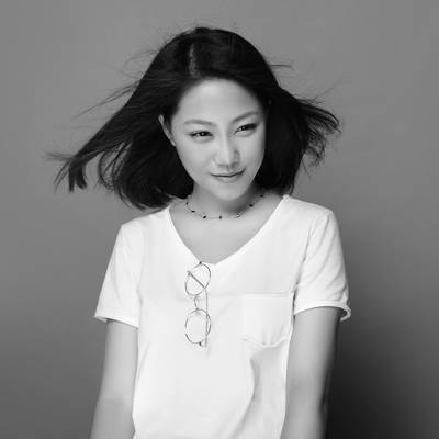 黑白模特