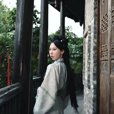 汉服模特