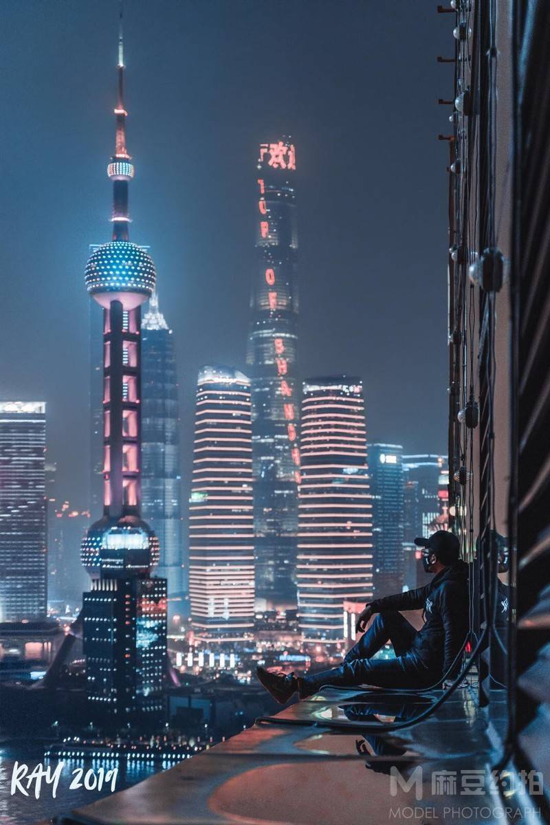 夜景模特