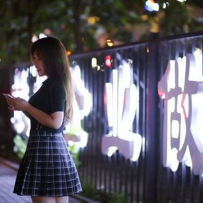 夜景模特