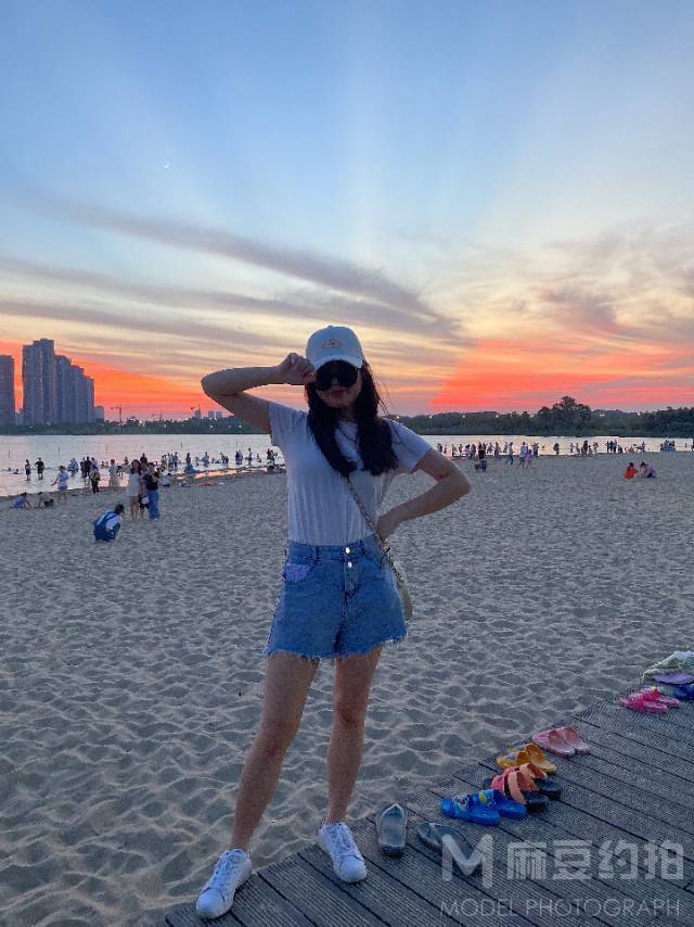 校园模特