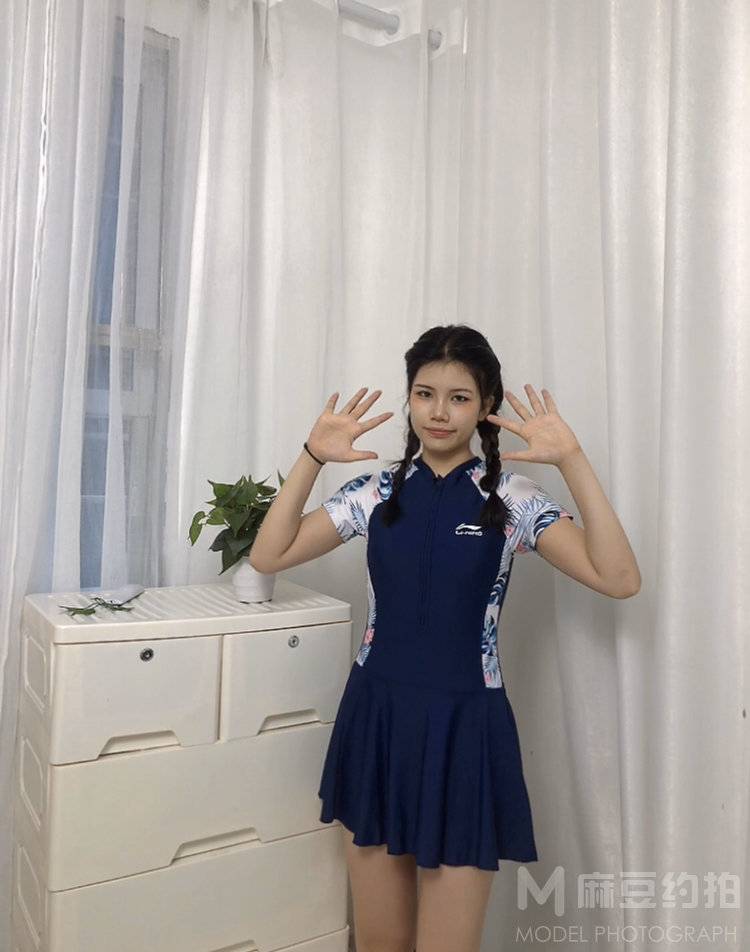 妆容模特