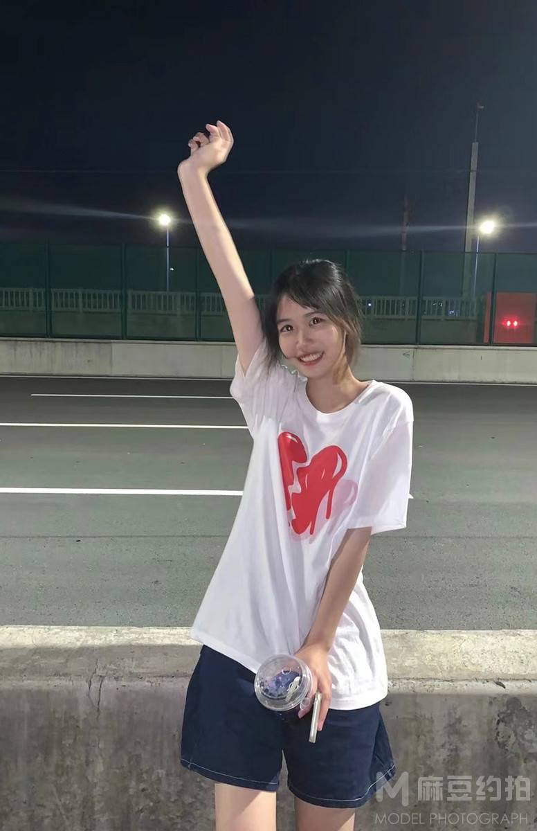 纪实模特