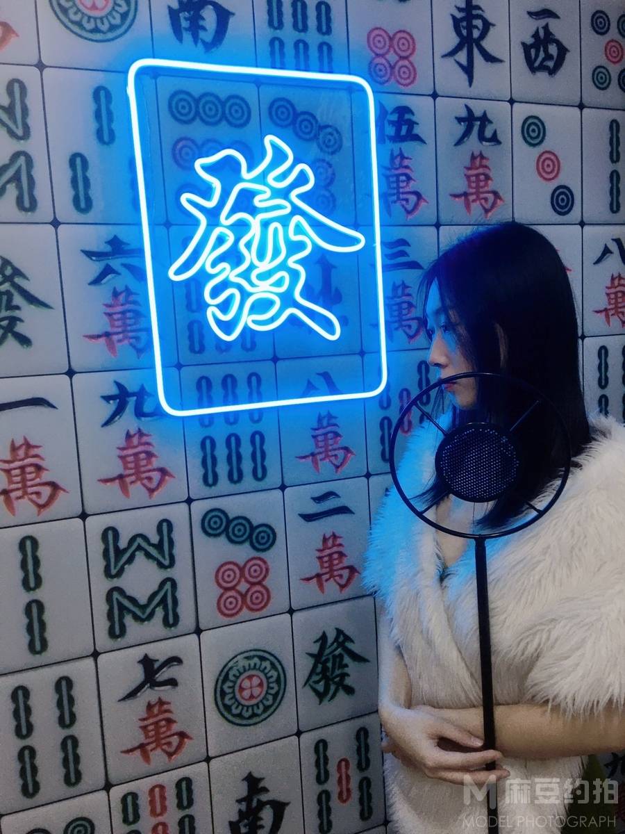 夜景模特