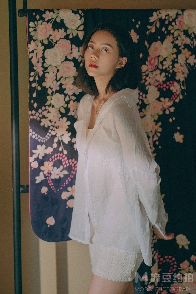 胶片模特