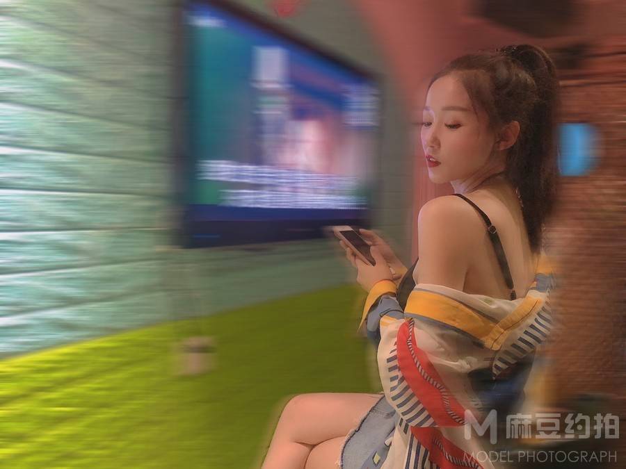 黑白模特