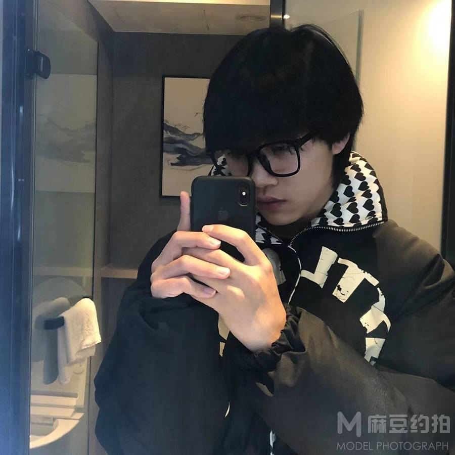纪实模特