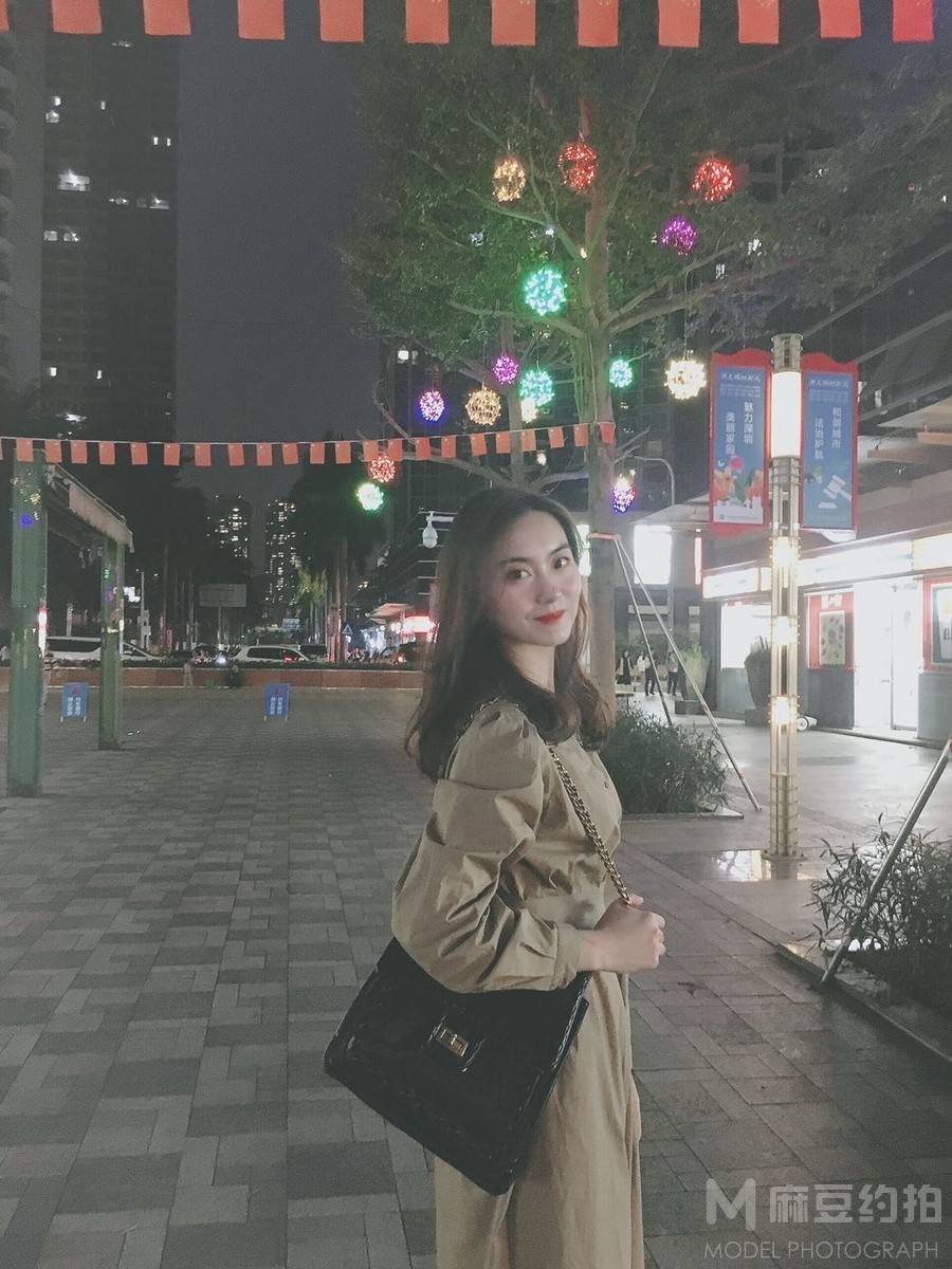 夜景模特