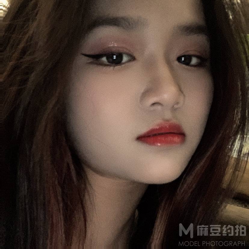妆容模特