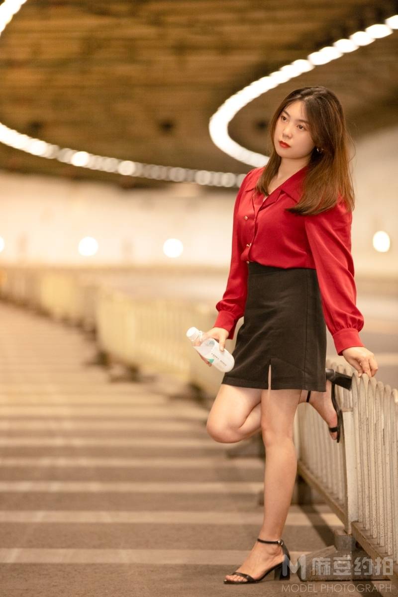 情绪模特