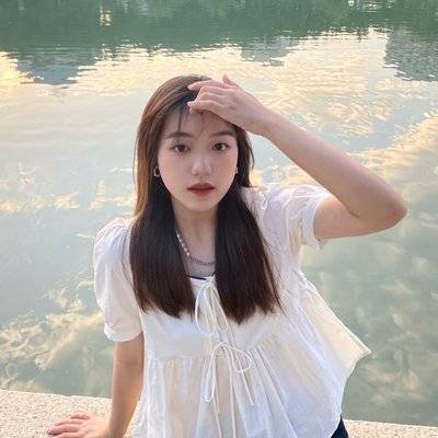 宝丽来模特