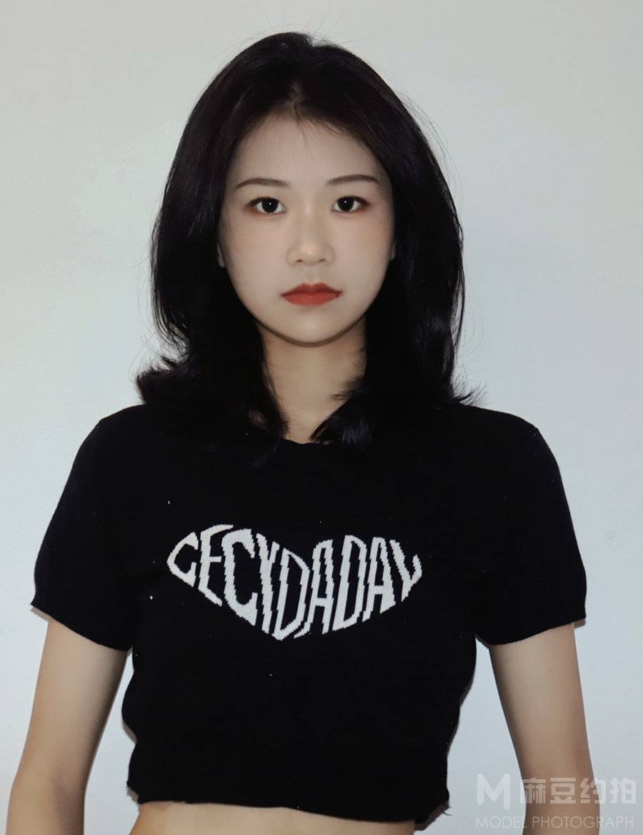 黑白模特