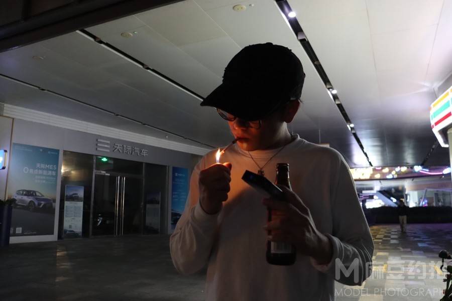 纪实模特