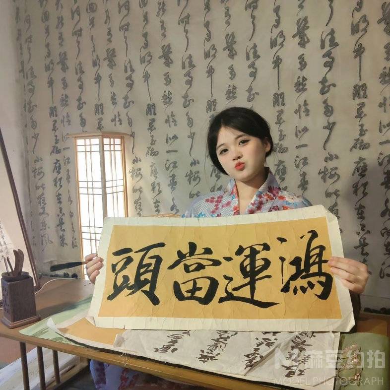 校园模特