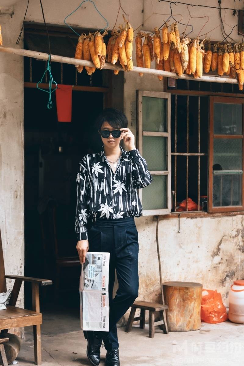 情绪模特