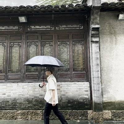 黑白模特