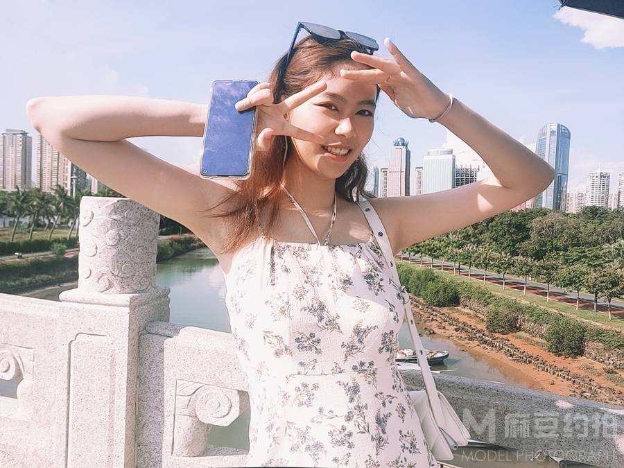 清新模特
