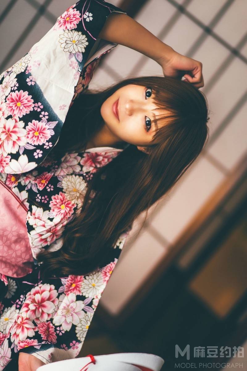 胶片模特