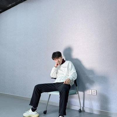 黑白模特