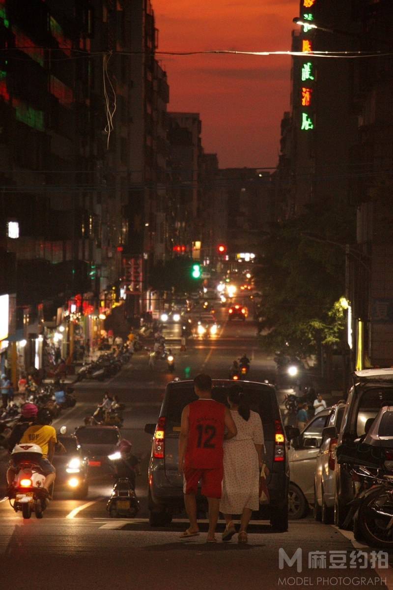 夜景模特