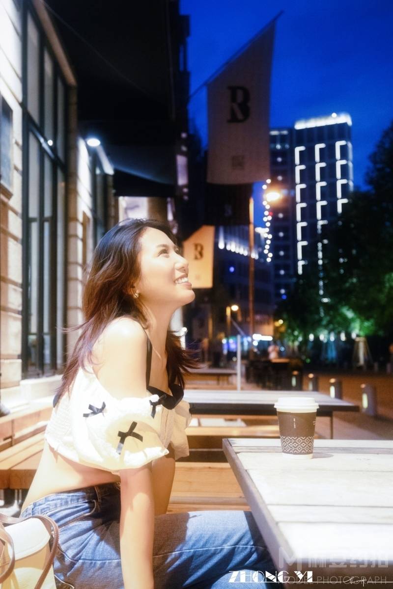 夜景模特