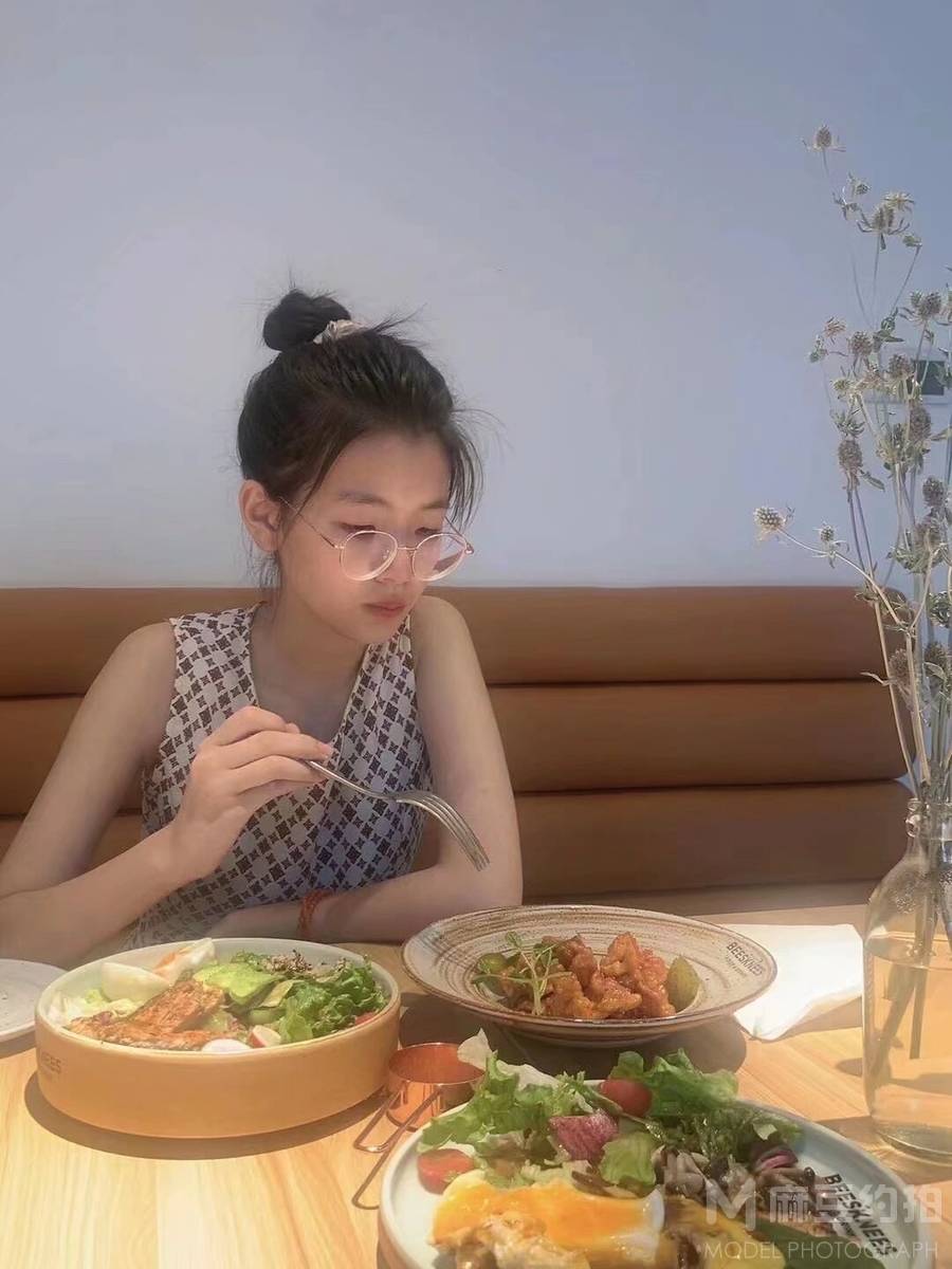 少女模特