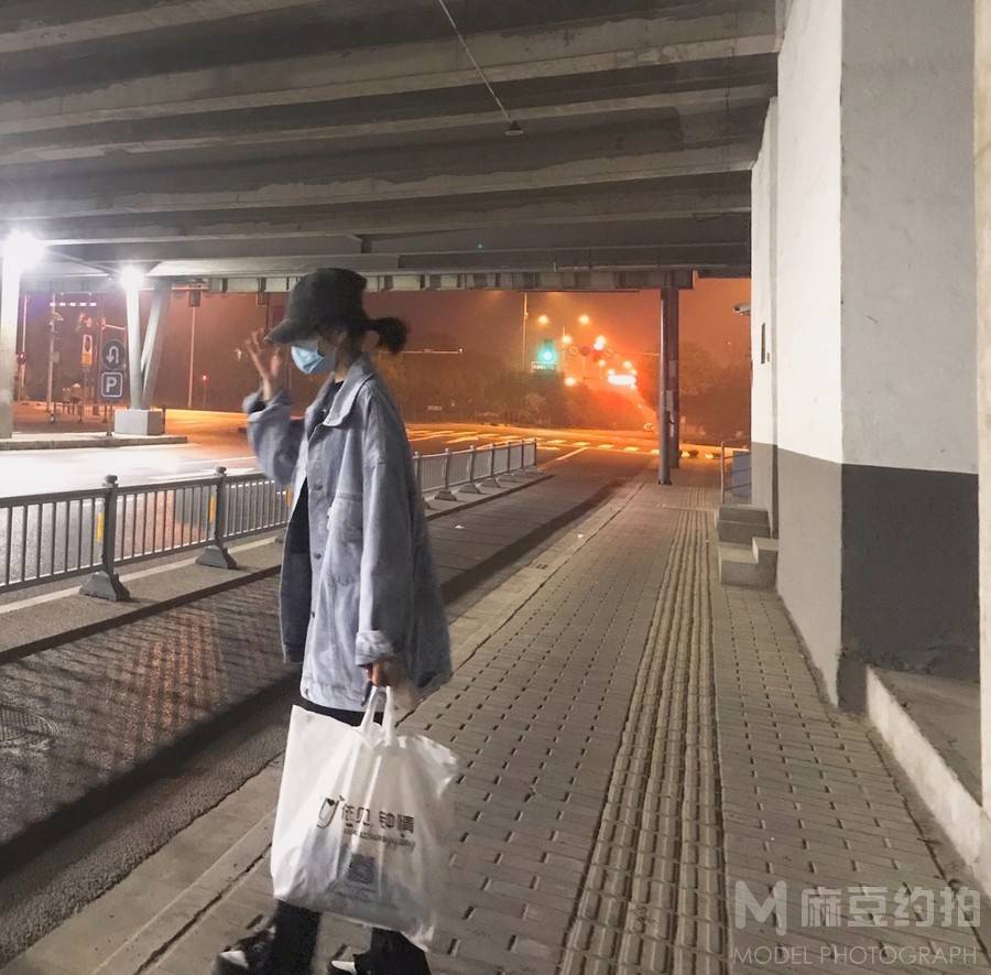 夜景模特