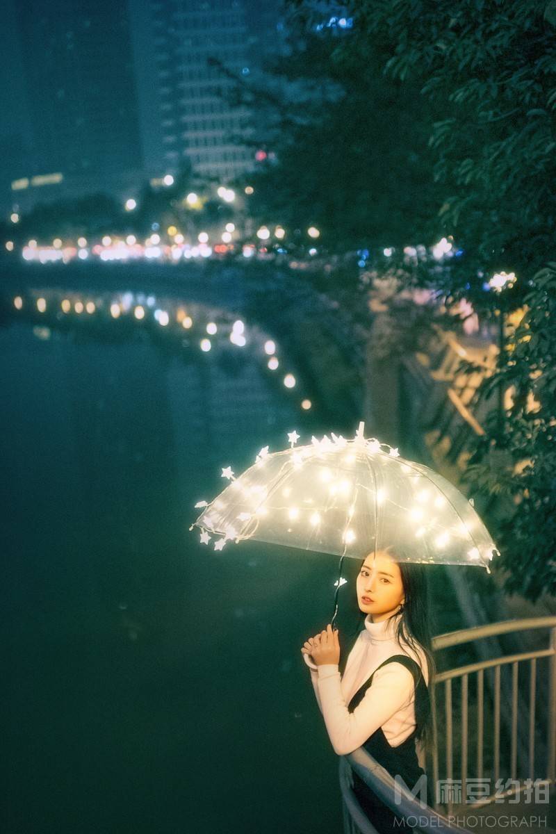 夜景模特