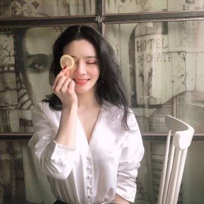 宝丽来模特